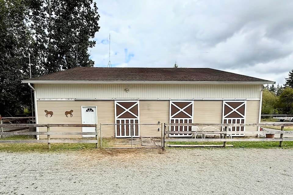 Horse boarding facility