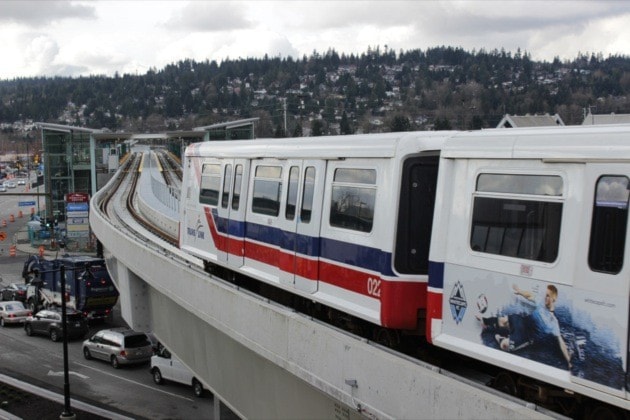 1735BCLN2007EvergreenLinetrainatLincolnStn-7web