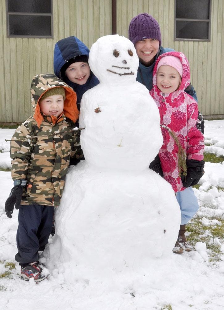 57644aldergroveSnowman2750web