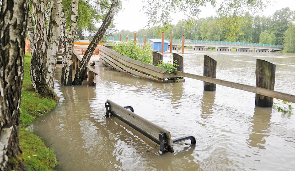 web1_Flooding-in-Fort-Langley-FILE-GPS
