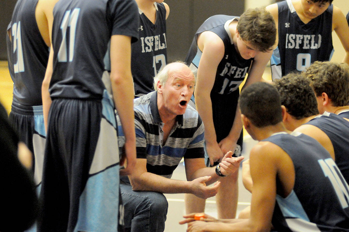 10917930_web1_18037-LAT-bball-markisfeldvspitt3