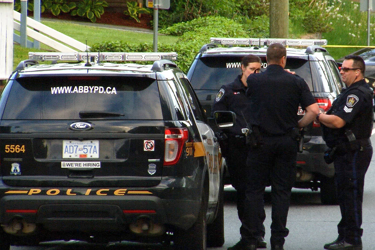 11855248_web1_180516-ABB-Home-invasion-on-McKenzie_3