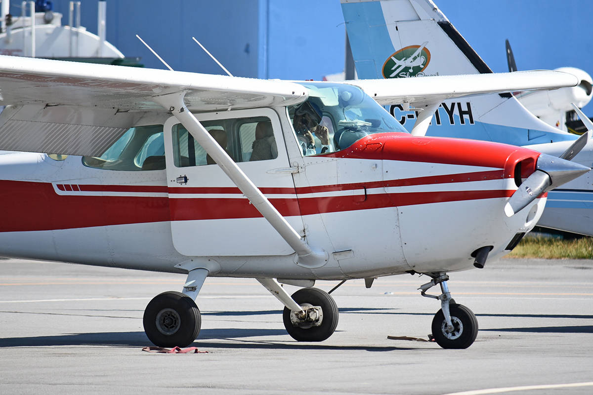 12776745_web1_180725-LAT-World-Record-Youngest-Pilot_1