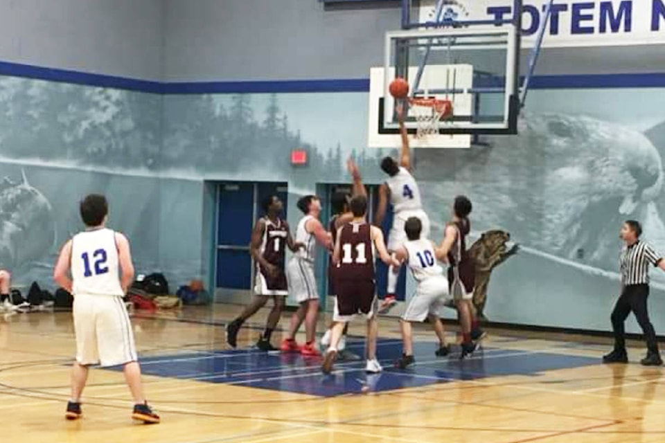 14727260_web1_181213-ALT-Aldergrove-basketball_1