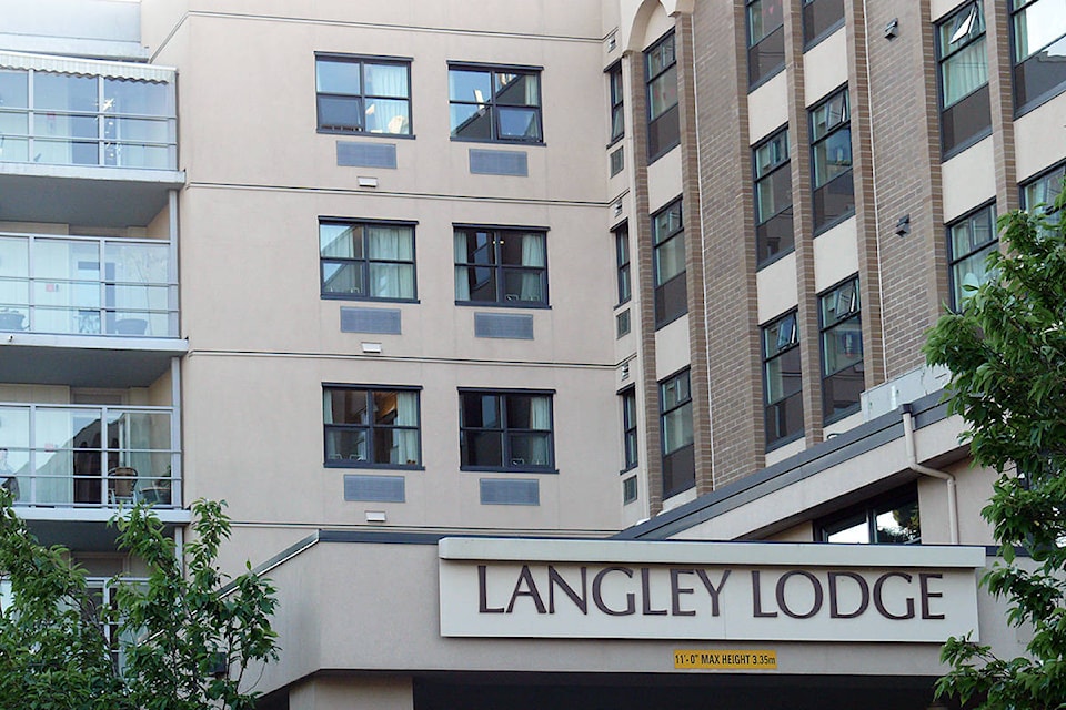 21917493_web1_200622-LAT-Langley-Lodge-complaint_1