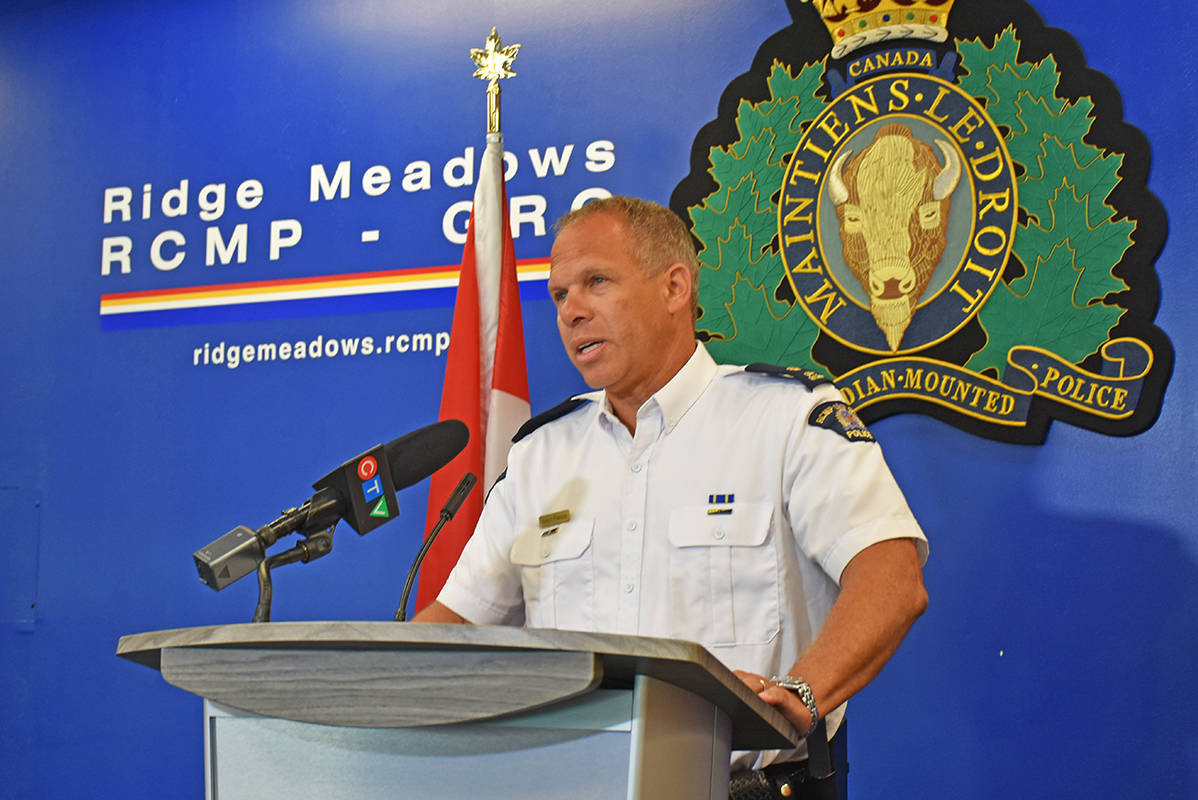 22411916_web1_200813-MRN-NC-RCMPbust-paradis_1