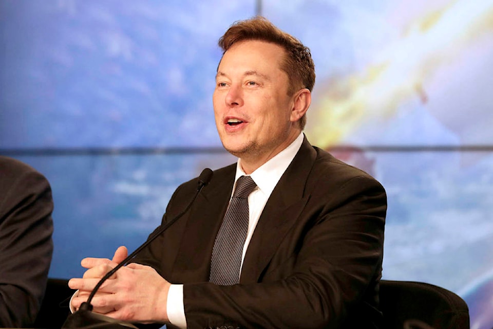 25900285_web1_210721-ALT-RU-Ryans-Regards-elon_1