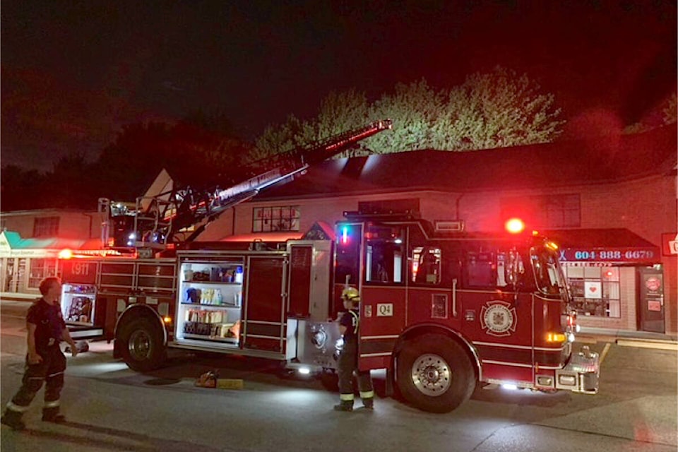 30357782_web1_220912-LAT-DF-overnight-fires_1