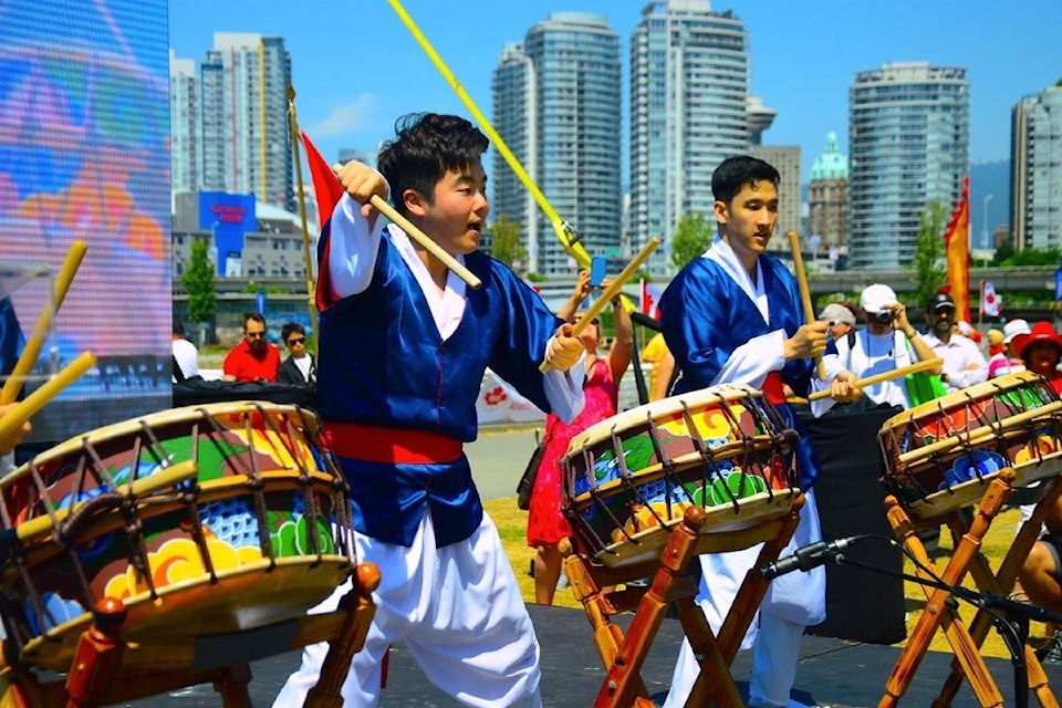 web1_170701-BPD-M-Canada-day-150-drumming-12-0557