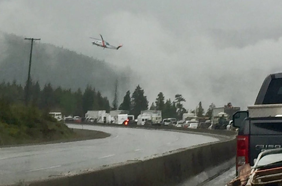 16898675_web1_Coquihalla-crash1