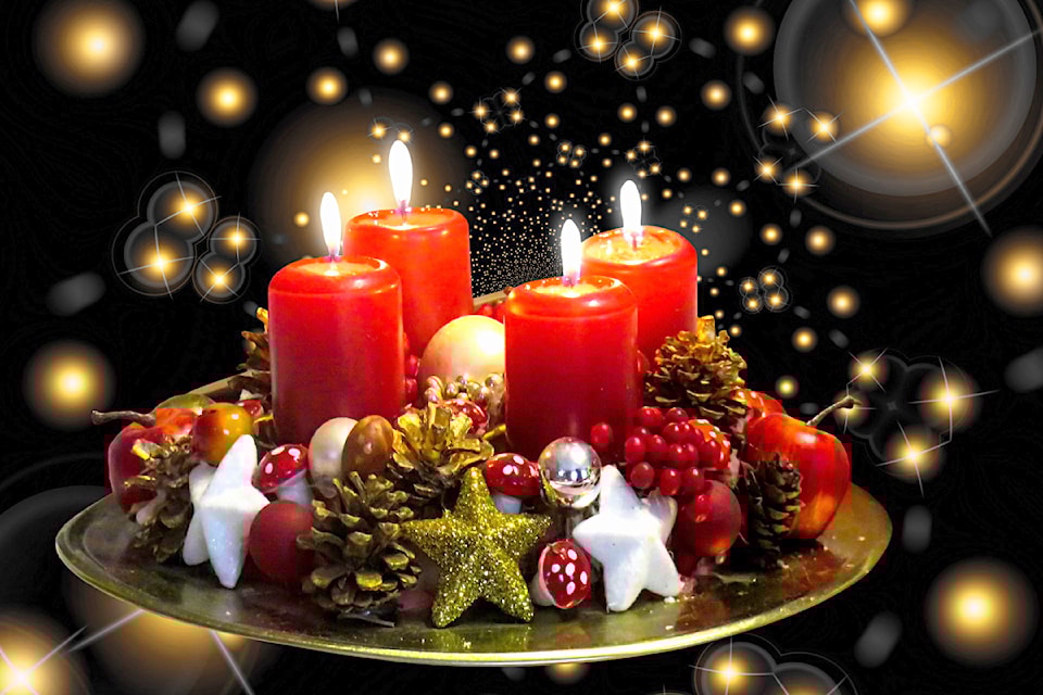 christmas-candles-gerhard-g-pixabay