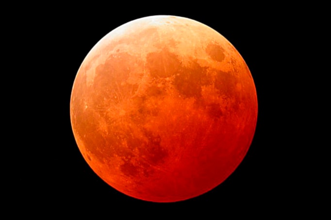 Get ready for a total lunar eclipse, the 'Blood Moon', starting in the evening of Thursday, March 13.