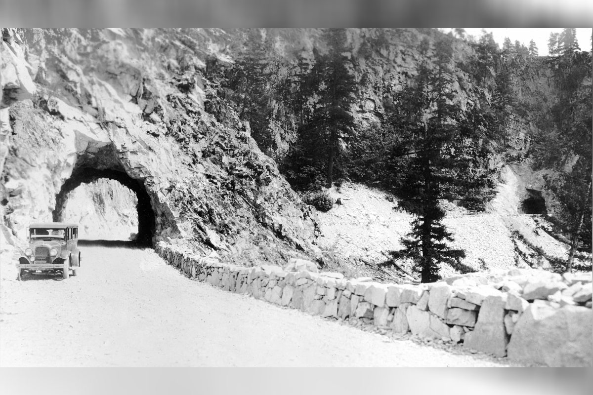 From the B.C. photo archives: A tale of two Hell's Gate tunnels