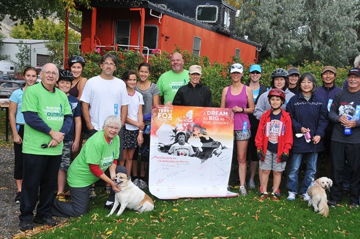 44700ashcroftTerryFoxrunsign