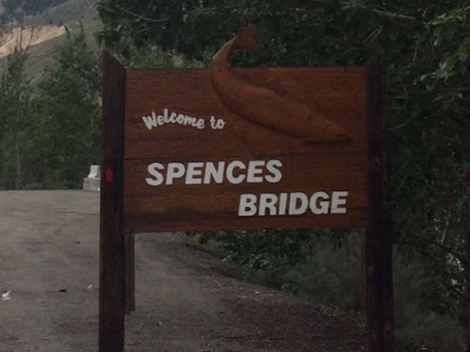 web1_170524-ACC-M-Spences-Bridge-sign
