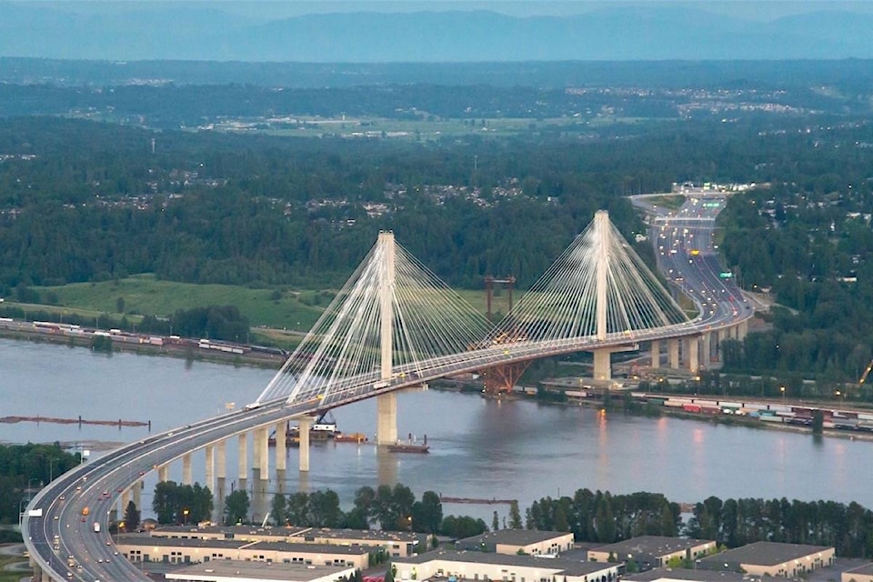 8253192_web1_20170825-BPD-Port-Mann-Bridge-aerial-TICorp
