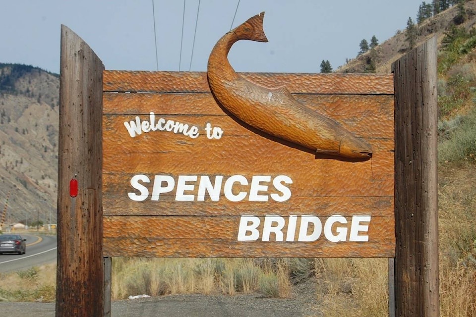 8757361_web1_171005-ACC-M-Spences-Bridge-sign-front-1