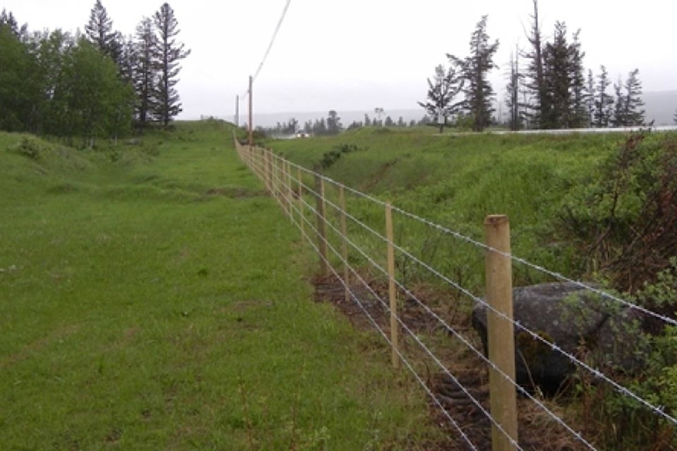 9140502_web1_171106-ACC-M-Fencing-BC-Cattlemen