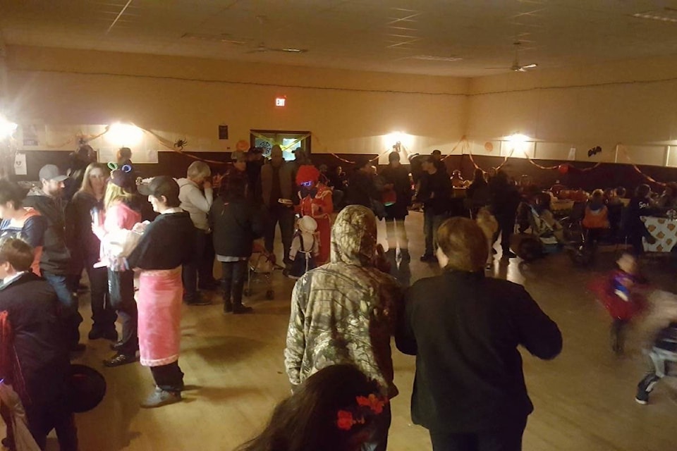 9243188_web1_171107-ACC-M-Halloween-Party_Nyman-1