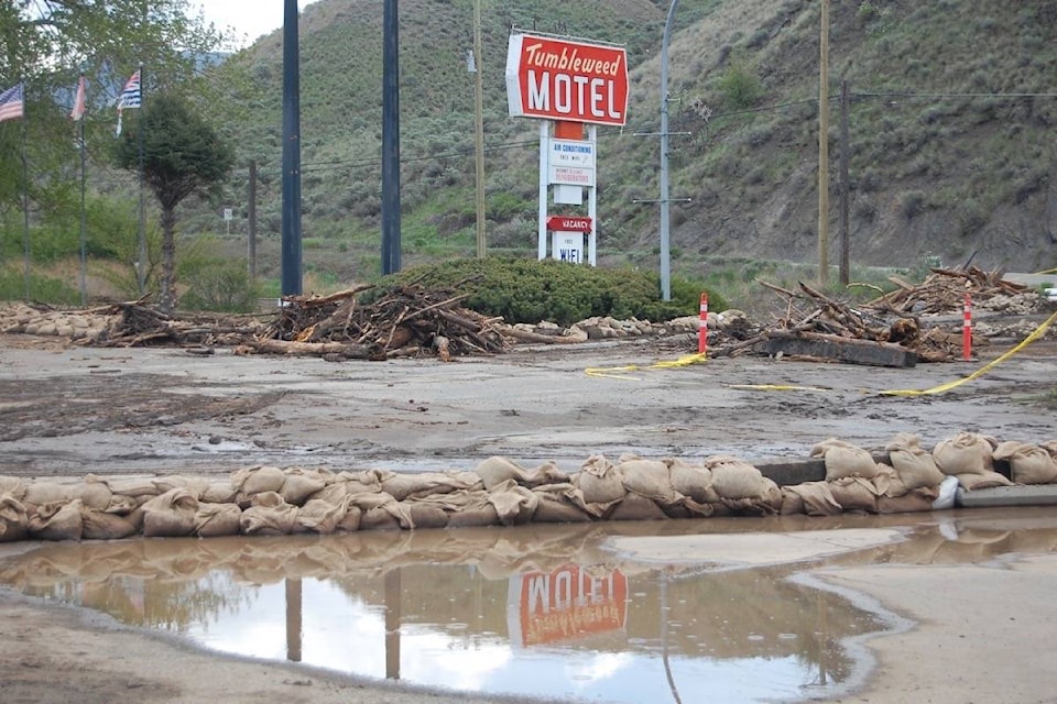 11467573_web1_180417-ACC-M-Quartz-Road-culvert