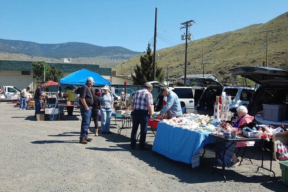 11667359_web1_180430-ACC-M-Cache-Creek-market