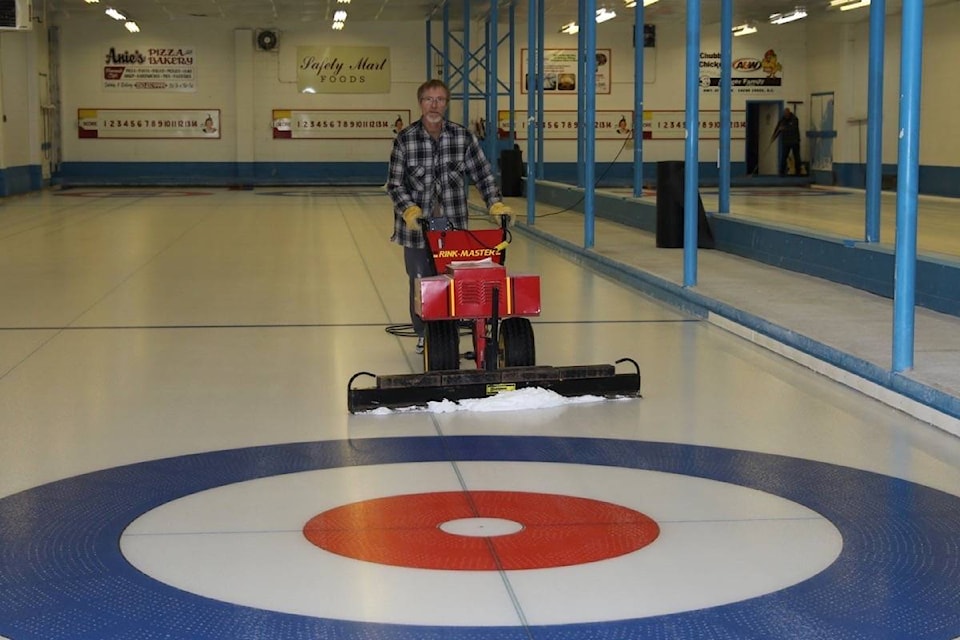 14167558_web1_181107-ACC-M-Curling-ice-going-in