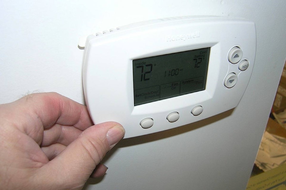 14701817_web1_170712-TST-M-thermostat-file-pic