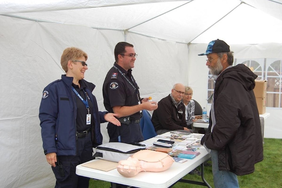 16221194_web1_190409-ACC-M-Community-paramedics