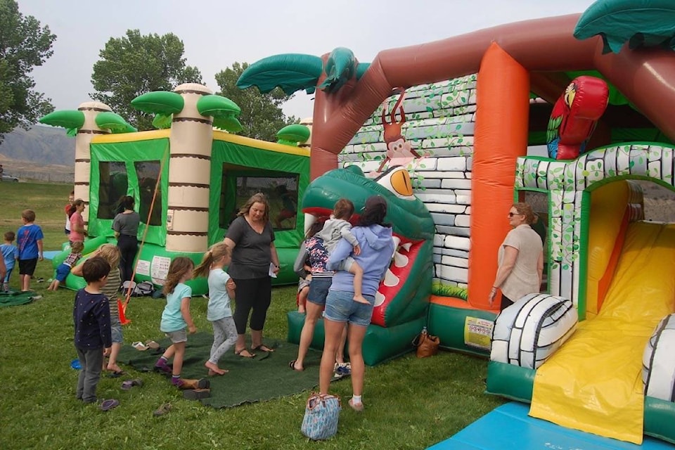 17006511_web1_190527-ACC-M-Fun-Fair