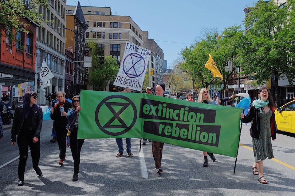 19569562_web1_extinction-rebellion-fb