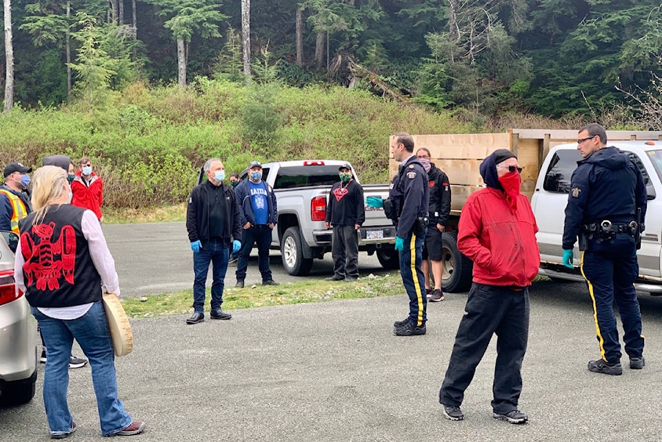 21386344_web1_haida-gwaii-ferry-protest