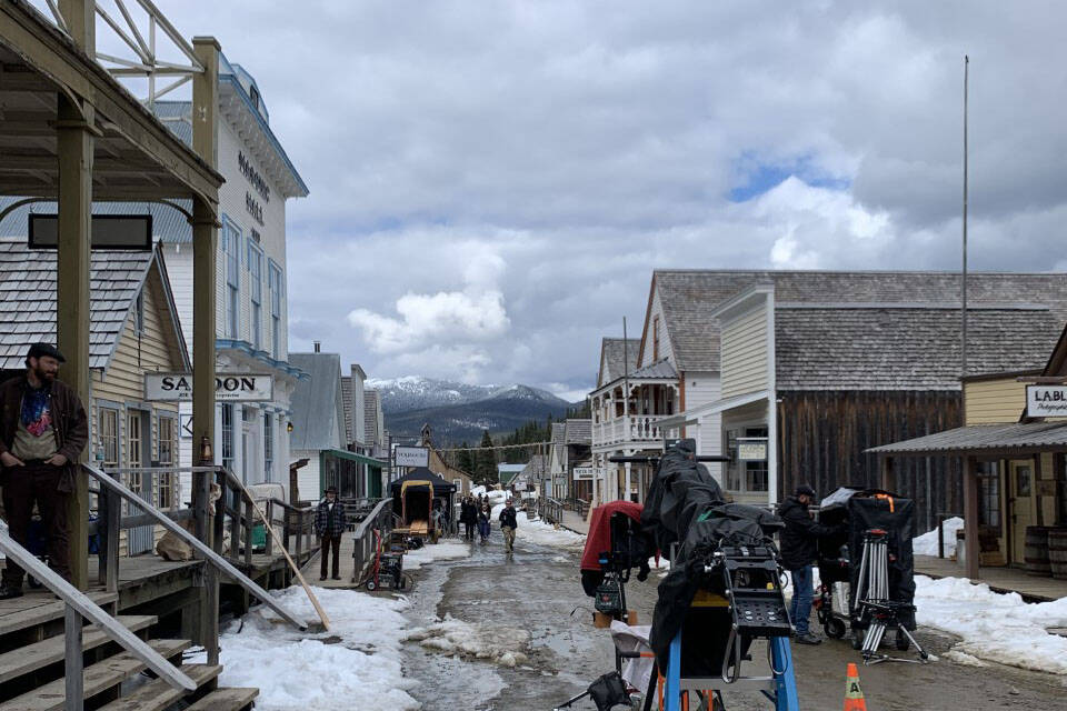 29975362_web1_220308-QCO-bollywood-barkerville-movie-set02_1
