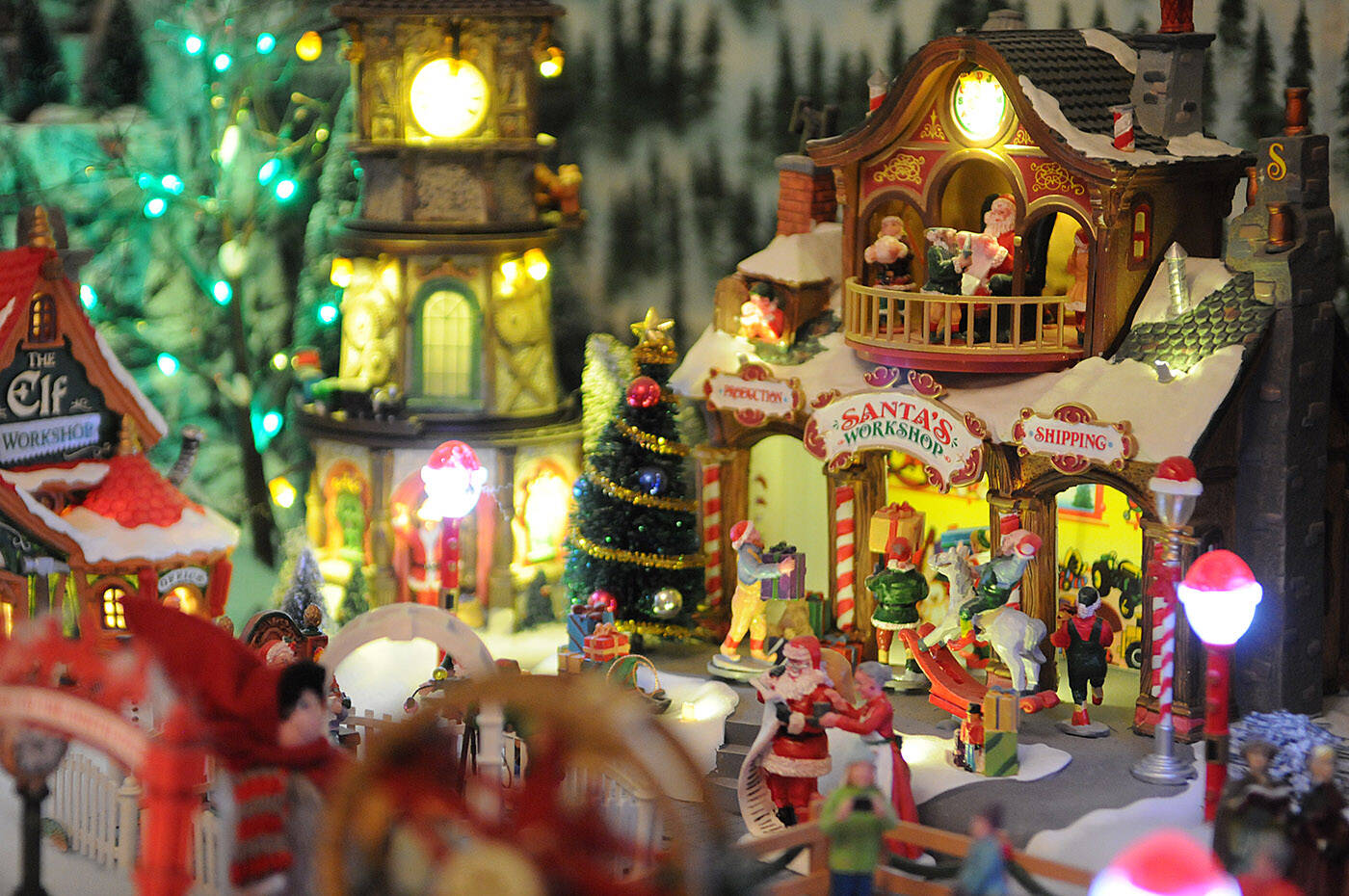 A detail of Terry Campbells Christmas miniatures display. (Jenna Hauck/ Chilliwack Progress)