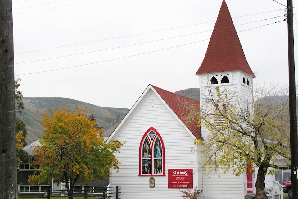 31340957_web1_221222-ACC-Advent-service-WEB-StAlbans_1