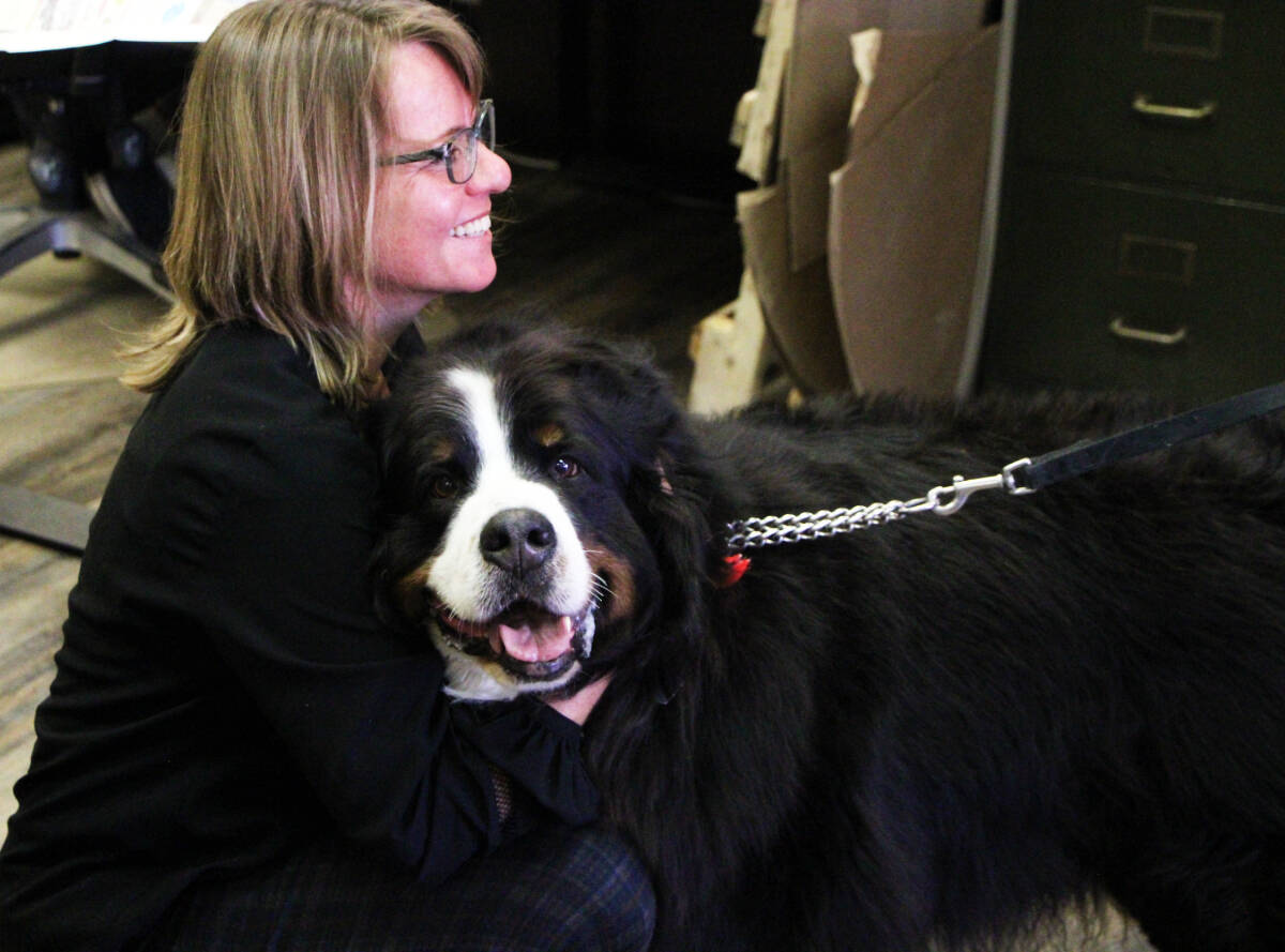32299208_web1_230406-OMH-Theraphy-Dogs_1