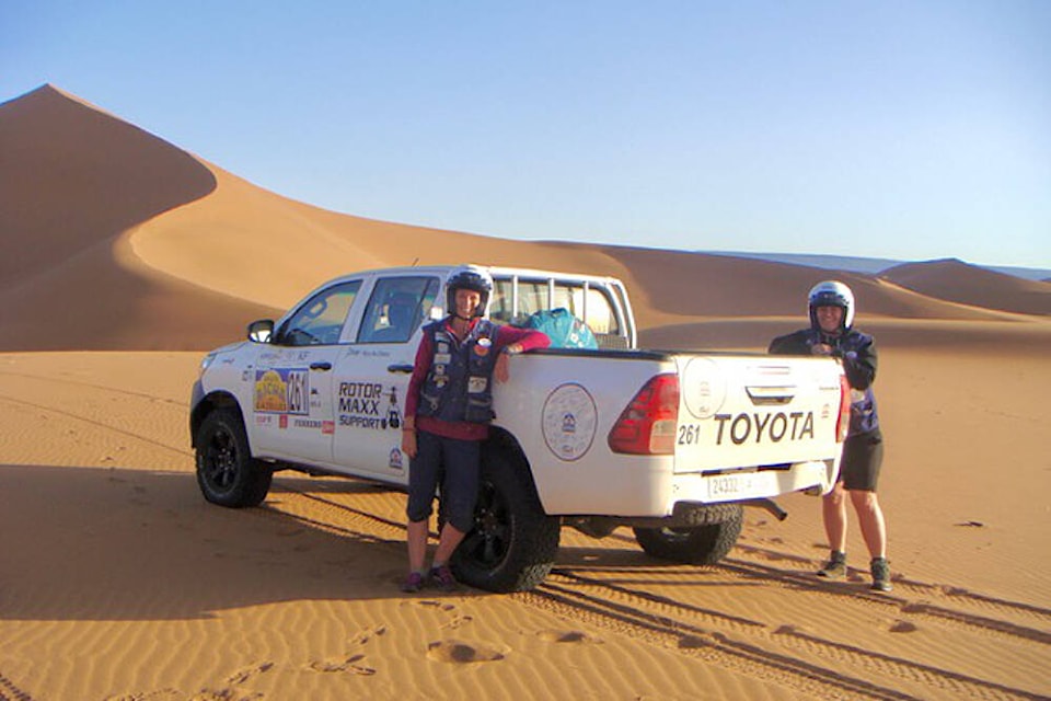 32416631_web1_230411-NBU-Moroccan-Rally-women-_1