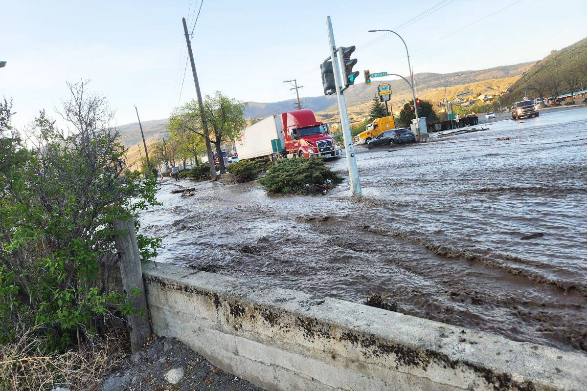 32611249_web1_230504-ACC-fire-hall-flooded-cache-creek-flooding_1