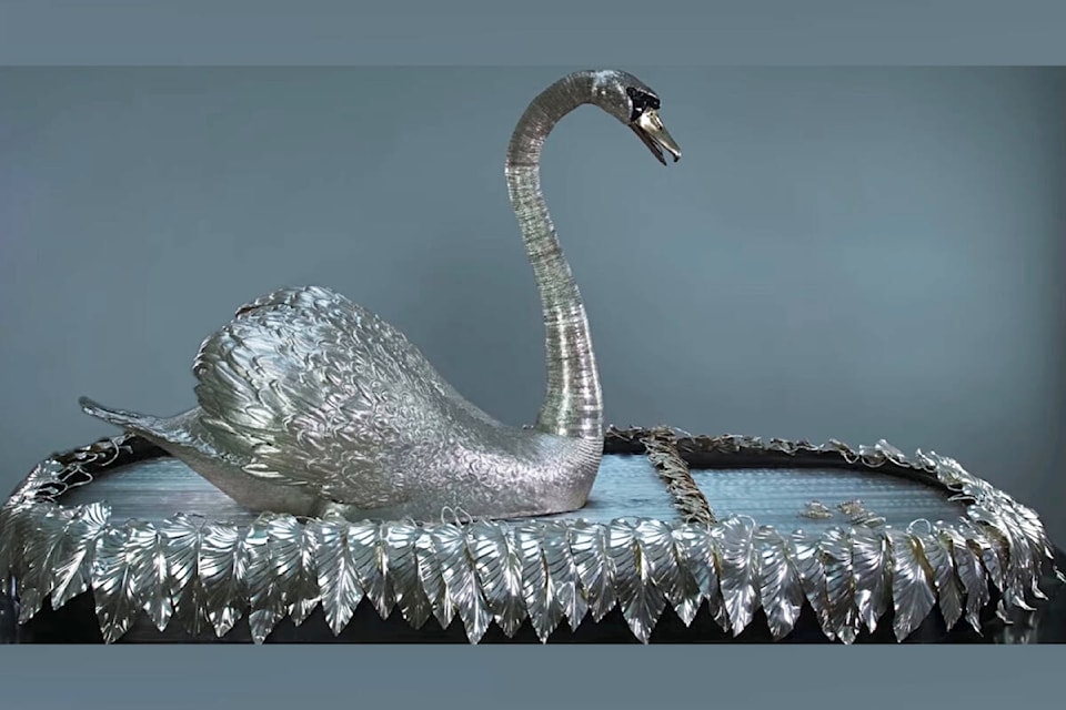 33238966_web1_230713-ACC-Editors-desk-Swan_1