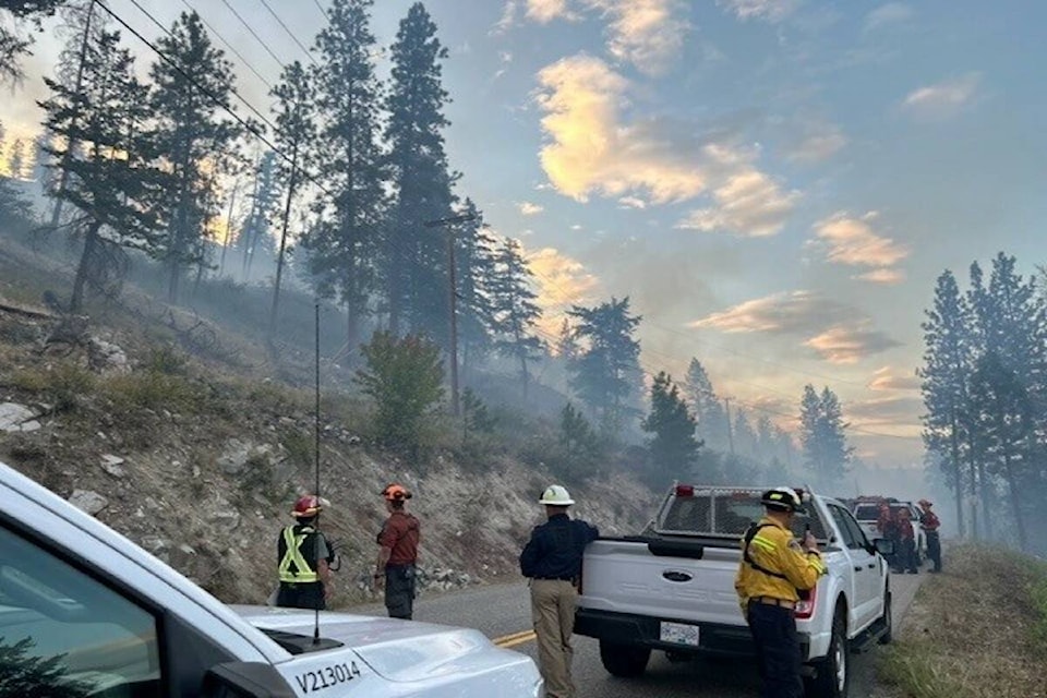 33371893_web1_230720-WEK-wildfire-day2PUS_1