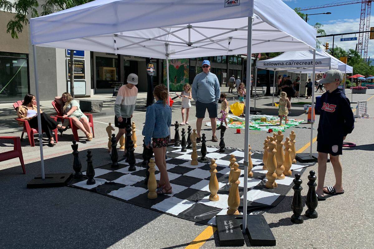 Kids playing yard games at the 2022 Meet Me on Bernard summer closure in Kelowna. Photo: Brittany Webster
