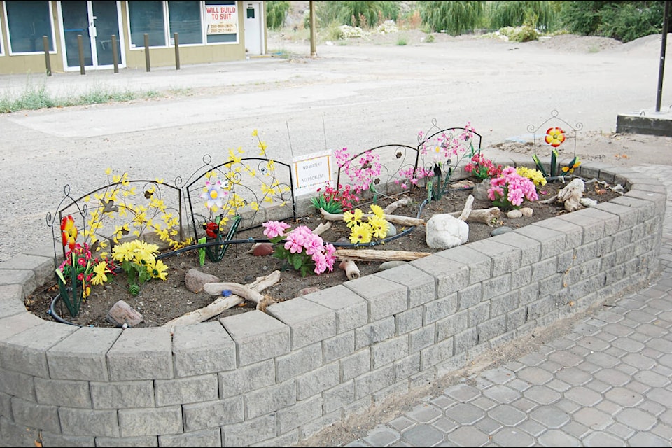 When life hands you flood debris and no water, create a planter that goes with the flow. That’s what the Ashcroft and District Lions Club did with their planter in Cache Creek, which earned them the ‘Most Creative’ award in this year’s Adopt-a-Planter program. (Photo credit: Barbara Roden)