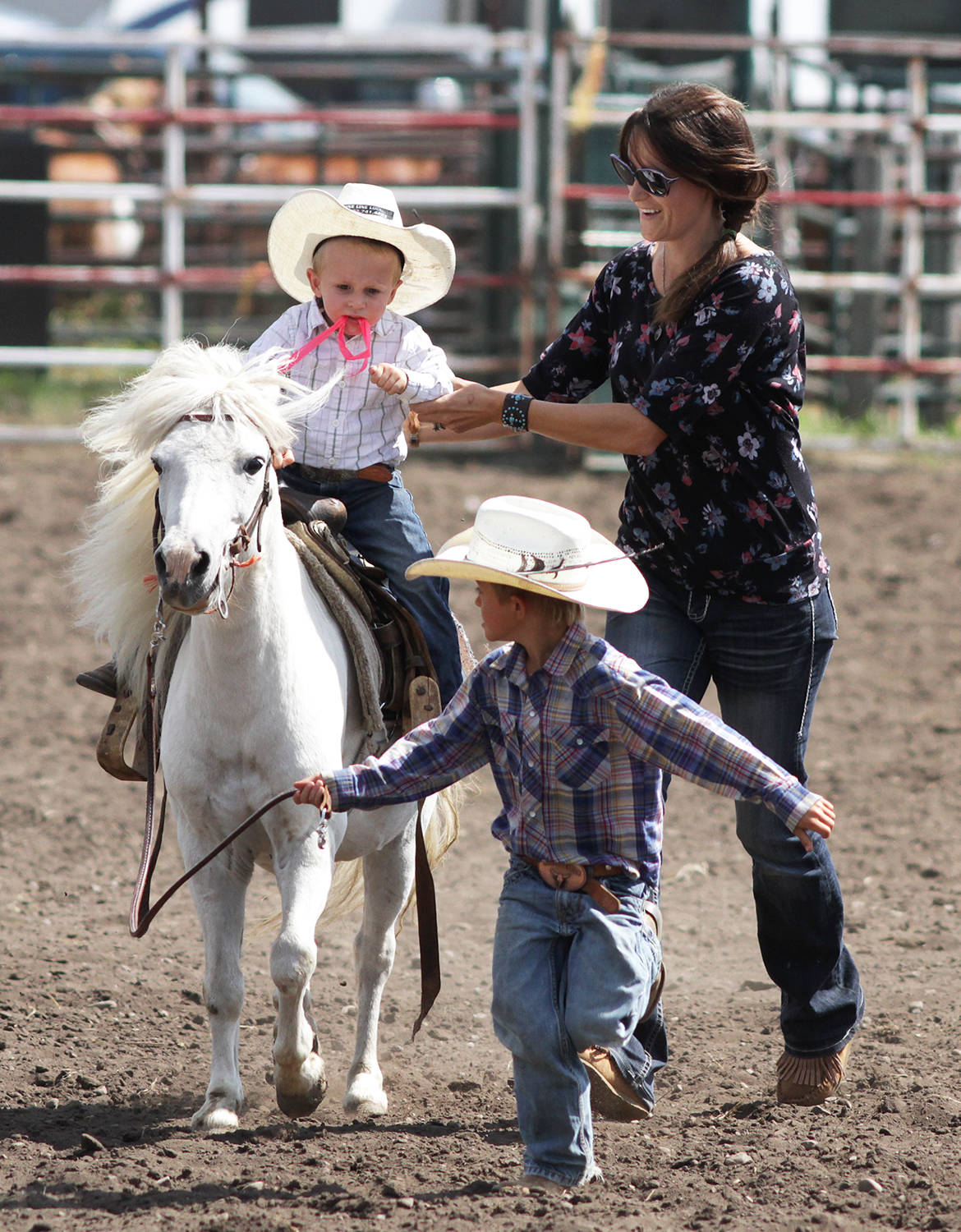 8056782_web1_170809-PON-tees-rodeo_5