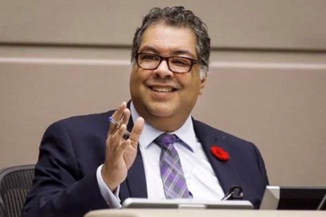 19367709_web1_191113-BPD-M-Nenshi