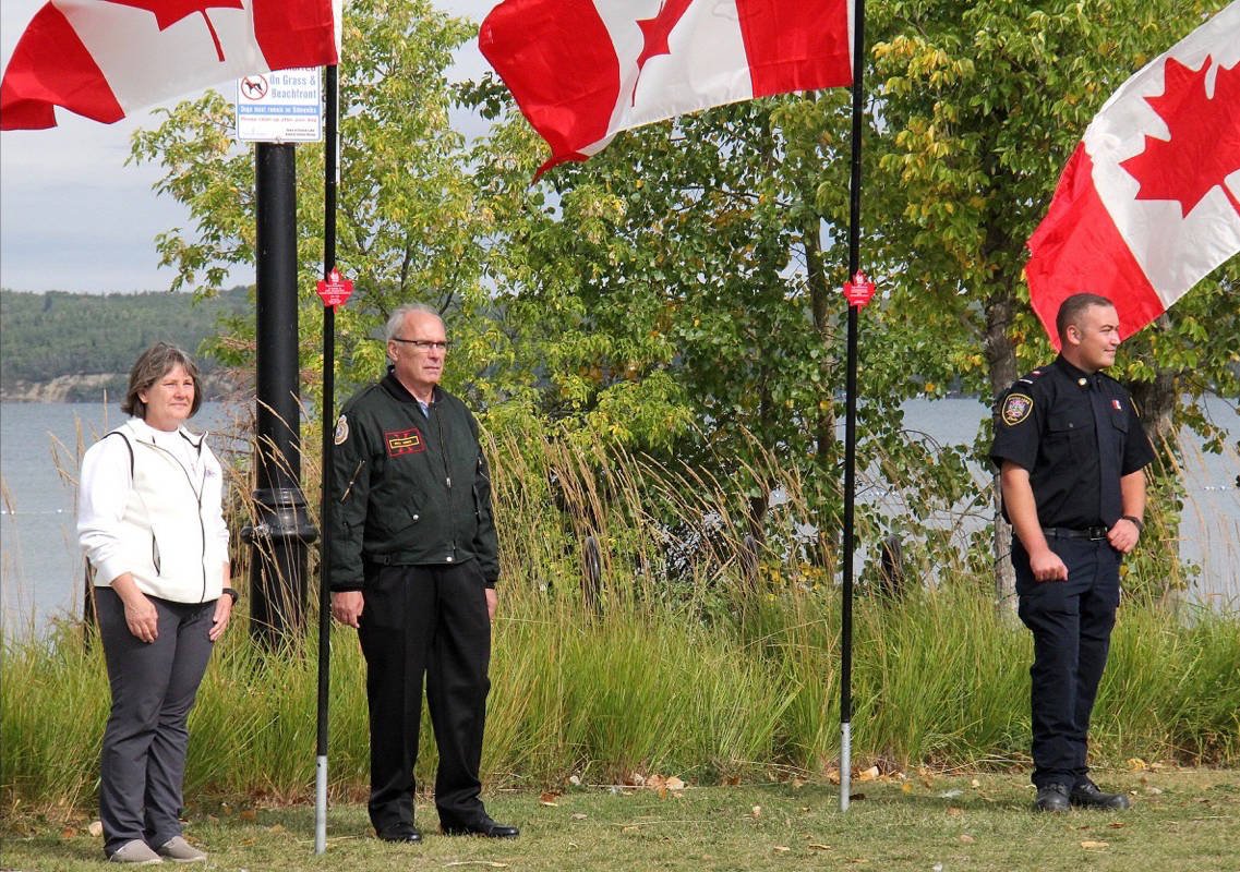 Sylvan Lake gathers to honour the fallen at annual Flags of Remembrance