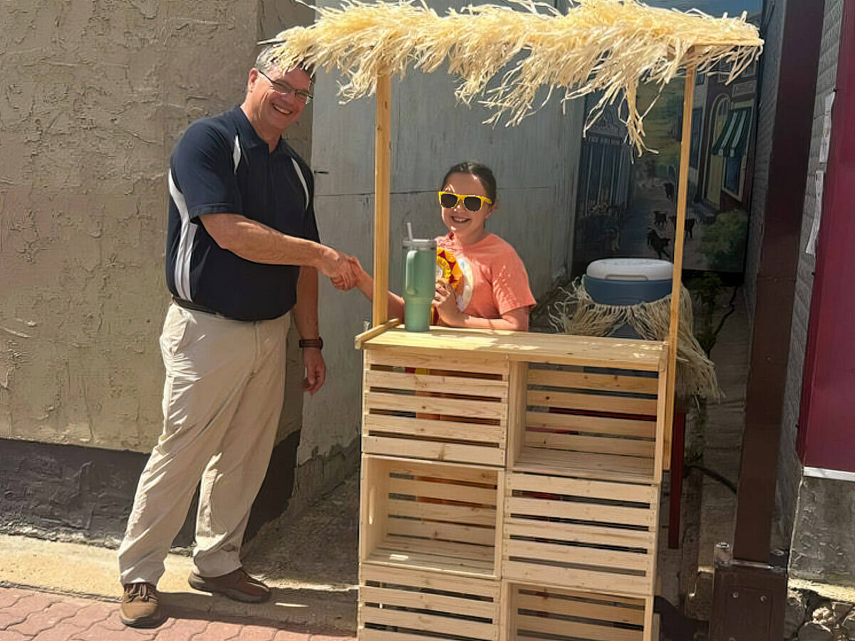 33095727_web1_230628-BAS-Lemonade-Day_2