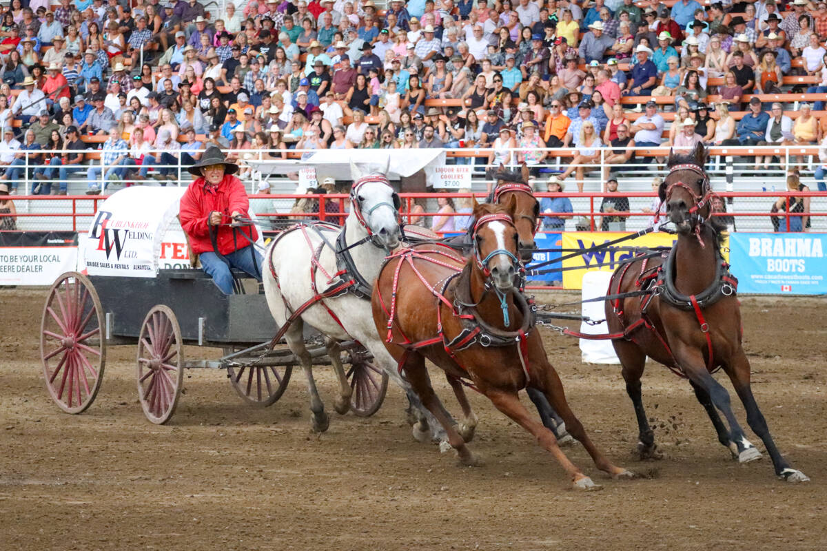 33187529_web1_23070-PON-Stampede-Day-5-Chuckwagons-KE_10