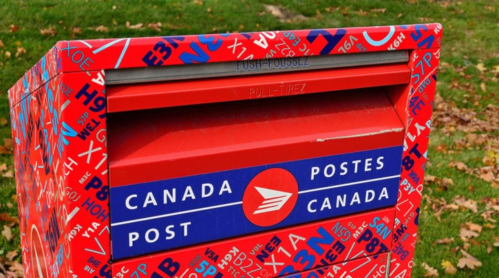 40679BCLN2007CanadaPostMailboxwikim7web