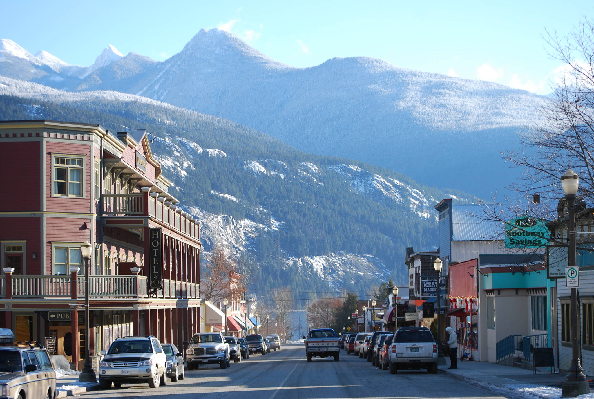 10710303_web1_180221-NAL-kaslo-in-winter-kasloinstitute