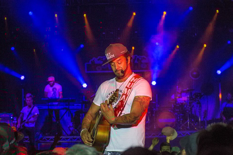 22349012_web1_20180817-SAA-Roots-and-blues-day-1-JE-246