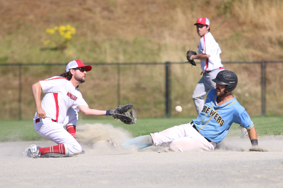 Jamie Roberts beats the throw to second base during the second game of the Mid-Island Brewers SIBL semifinal doubleheader against the Layritz Monarchs at Evans Park last Saturday afternoon, Aug. 6. (Kevin Rothbauer/Citizen)